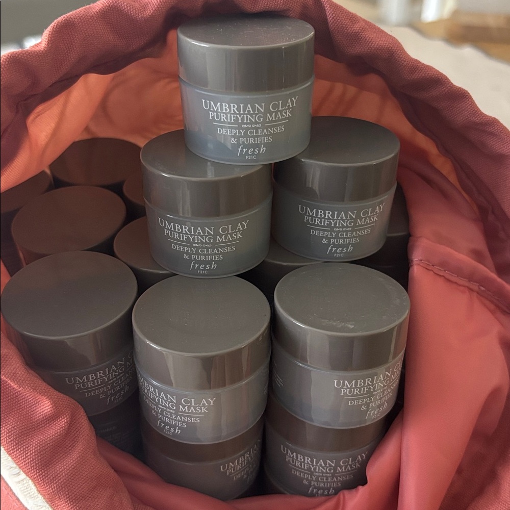 💕FREE Umbrian Clay Purifying Face Mask 💕Giveaway 🏃🏽‍♂️‍➡️🏃‍♀️🏃🏽‍➡️🏃🏾‍♂️